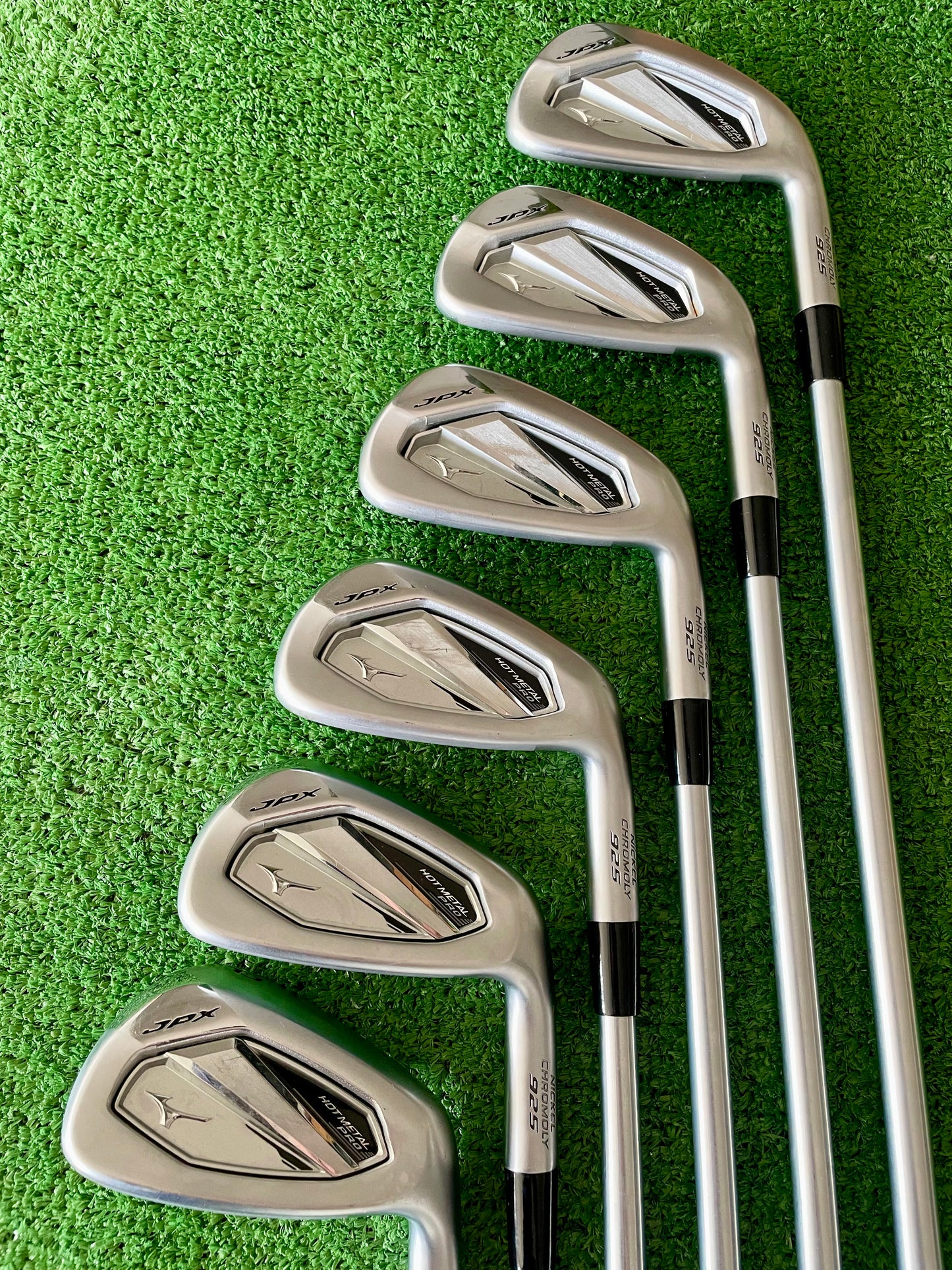 Mizuno JPX925 Hot Metal Pro Irons 5-PW Stiff Flex Right Handed Mens Golf Clubs