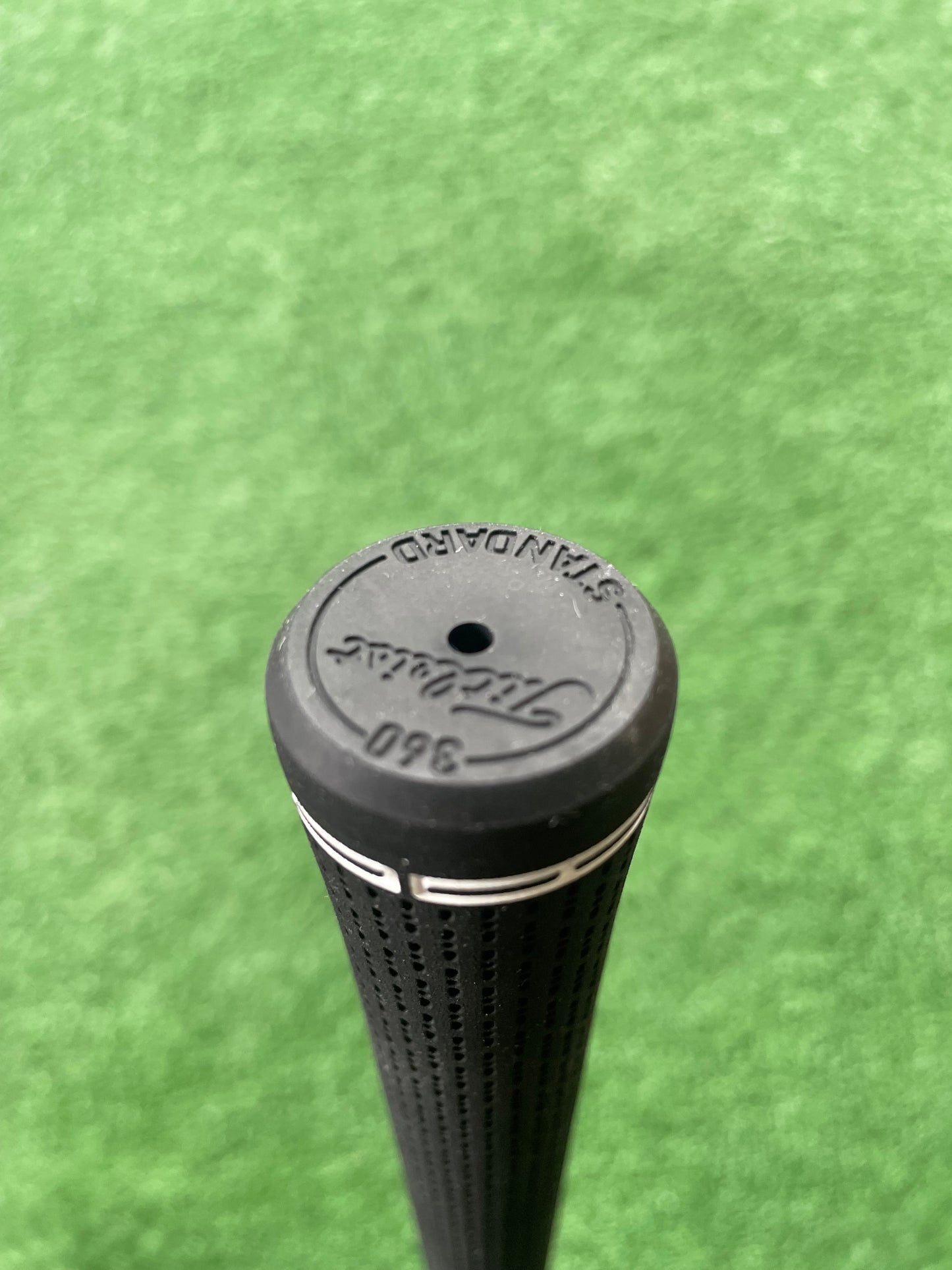 Titleist GT2 Hybrid 4 Rescue Regular Flex Right Handed Mens Golf Club