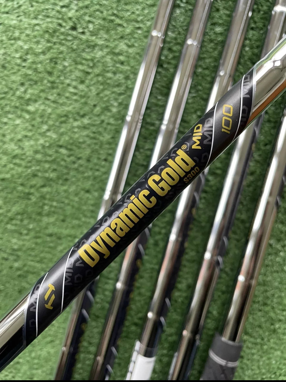 Callaway Apex Ai200 Irons / 5-PW / Stiff / RH / Mens