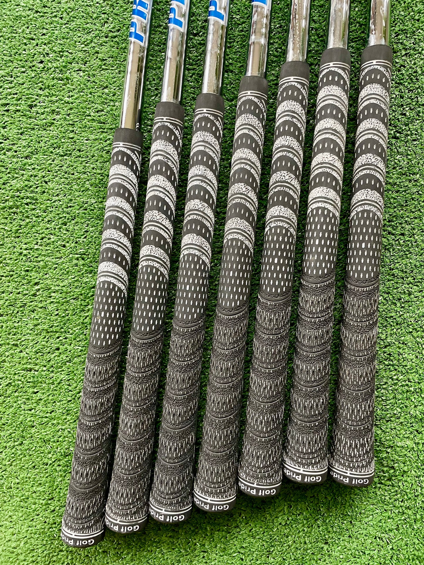 Titleist 620 Forged Irons 4-PW Regular Flex Right Handed Mens Golf Clubs