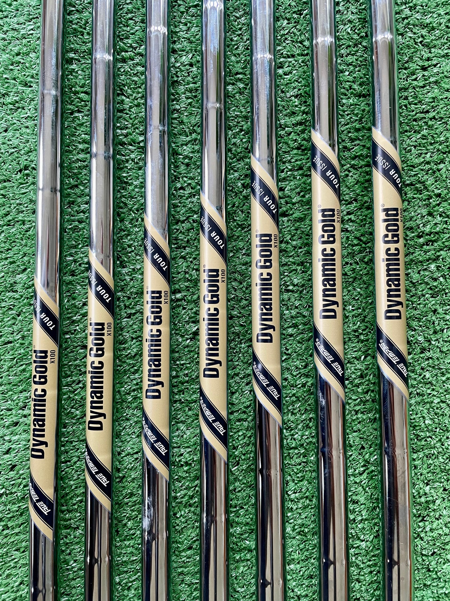 Titleist 680 Forged Limited Edition Irons 4-PW Extra Stiff Flex Right Handed Mens Golf Clubs
