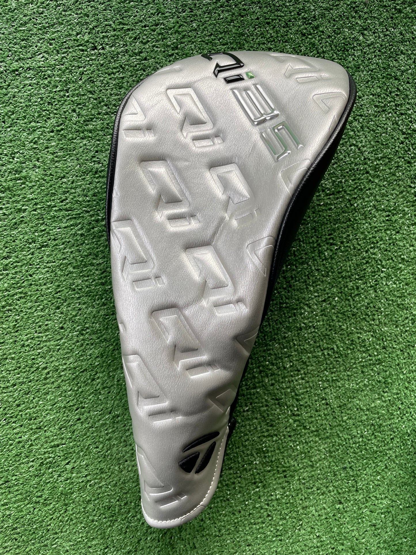 Taylormade Qi35 Driver 10.5 Degree Regular Flex Right Handed Mens Golf Club