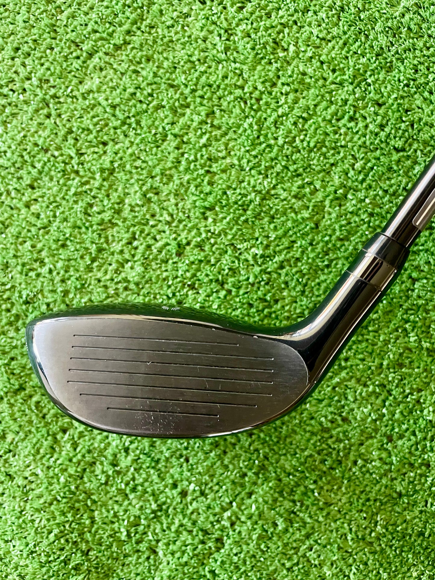 Wilson D9 Hybrid 4 Rescue Senior Flex Right Handed Mens Golf Club