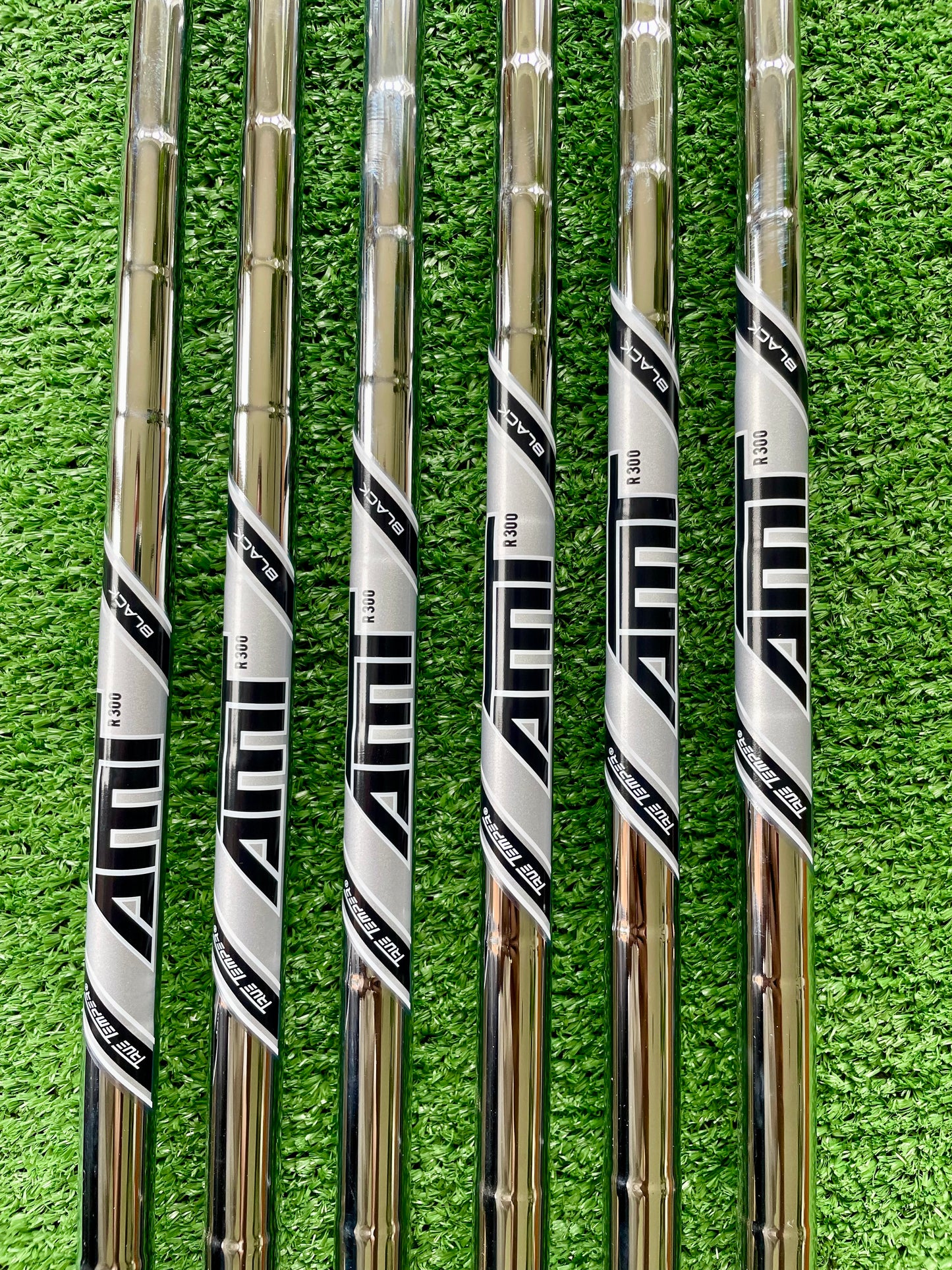 Titliest T200 Irons 5-PW Regular Flex Right Handed Mens Golf Clubs