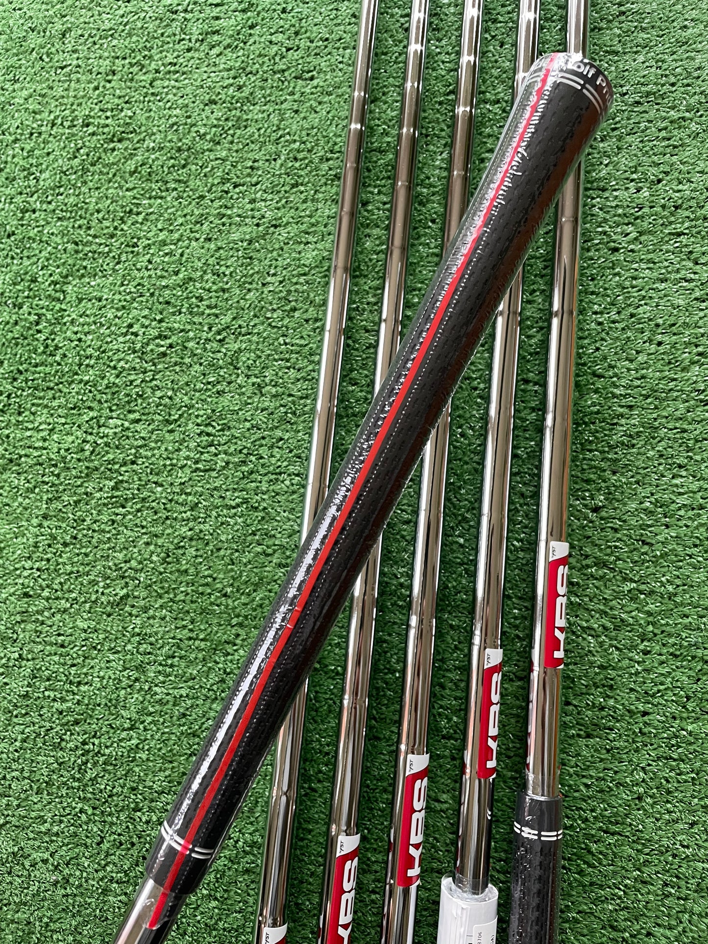 Srixon ZXi4 Irons 5-PW Regular Flex Right Handed Mens Golf Clubs