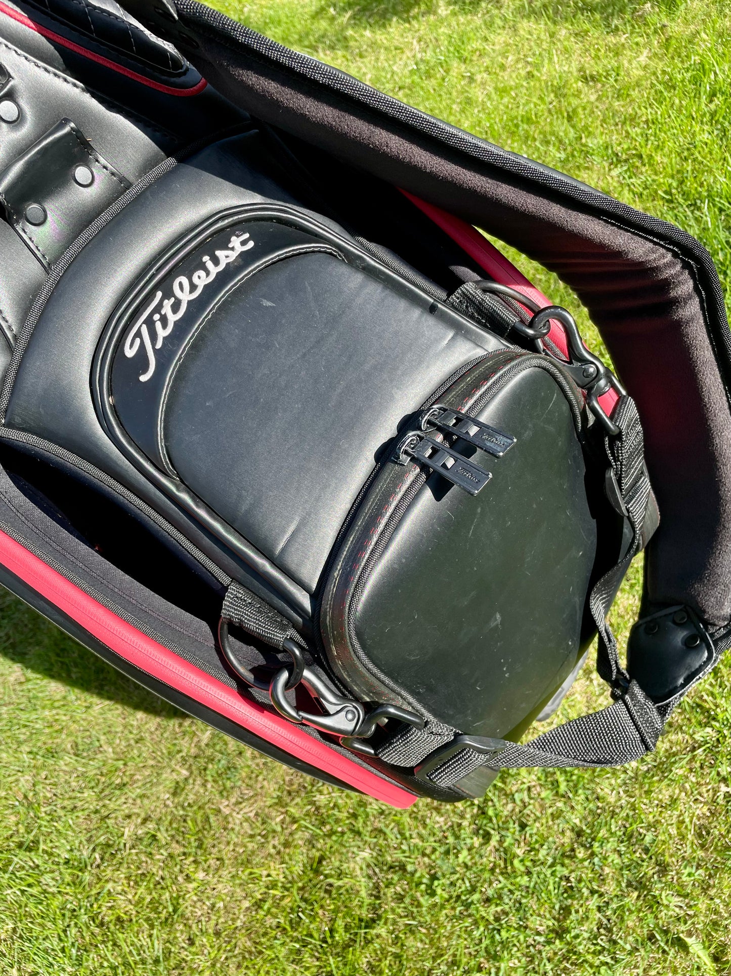 Titleist Tour Golf Bag Full Size