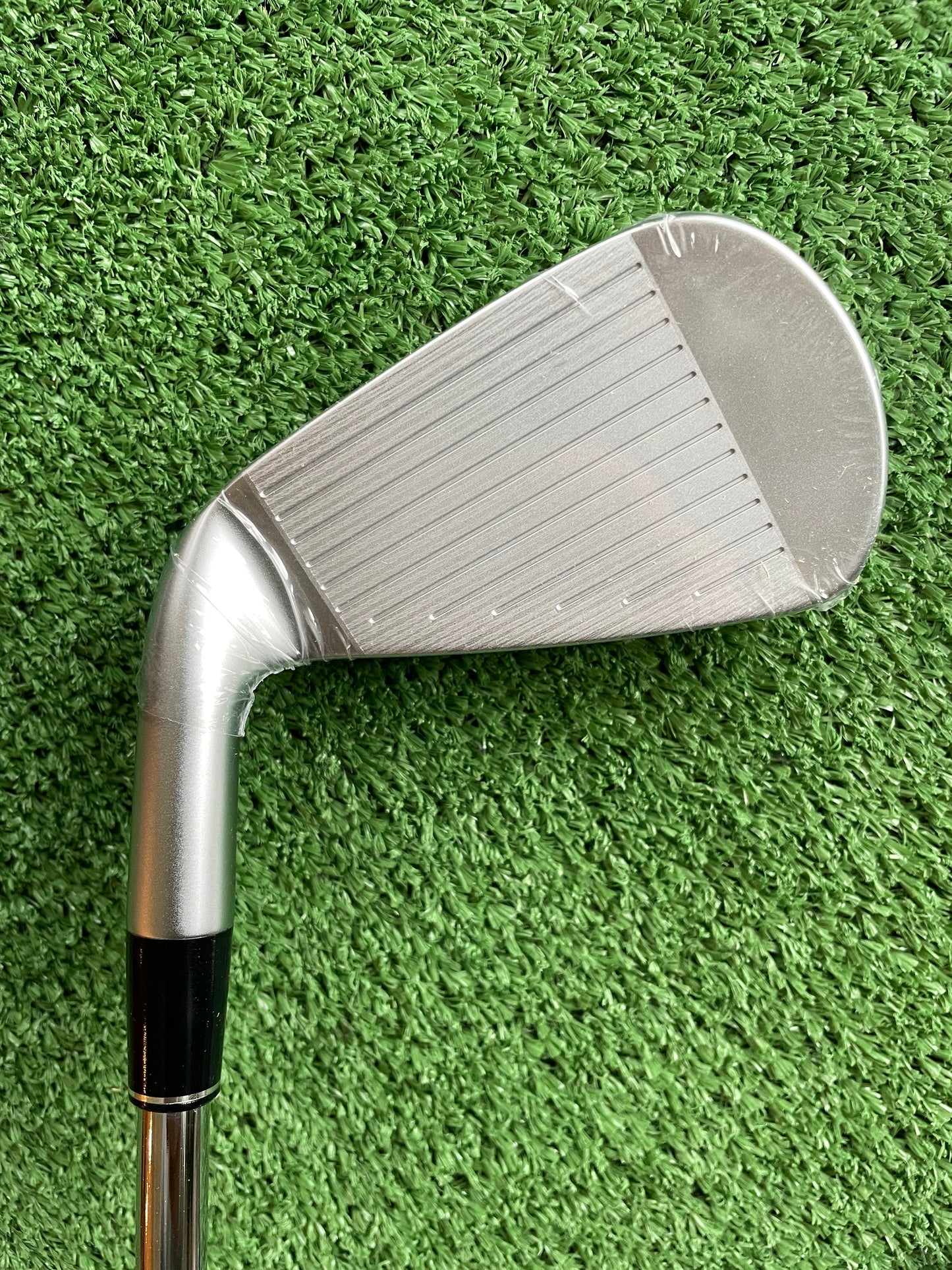 Srixon ZXi4 Irons 5-PW Regular Flex Right Handed Mens Golf Clubs