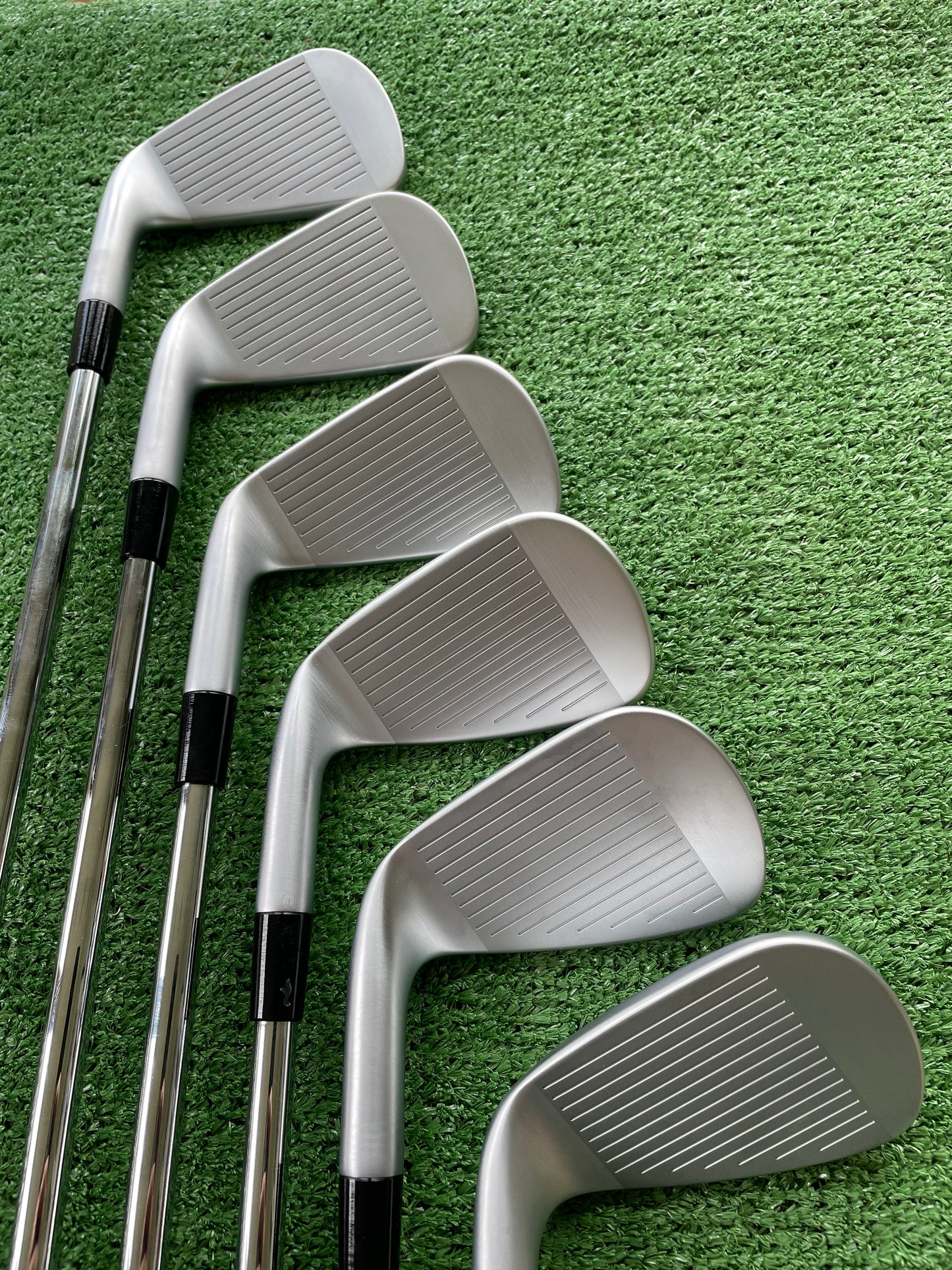 Taylormade P790 Irons 5-PW Stiff Flex Right Handed Mens Golf Clubs