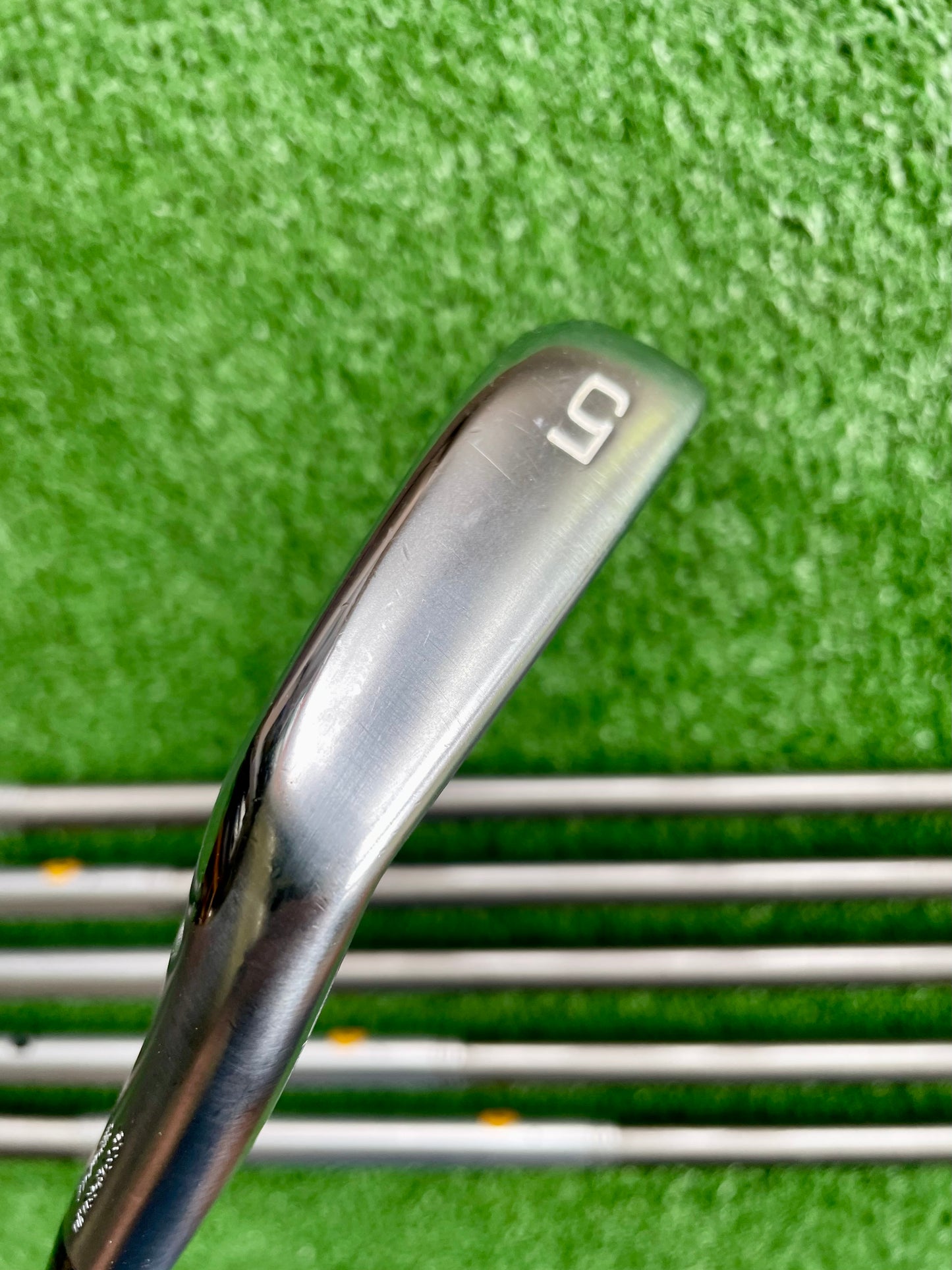 Mizuno JPX923 Forged Irons 5-PW Regular Flex Right Handed Mens Golf Clubs