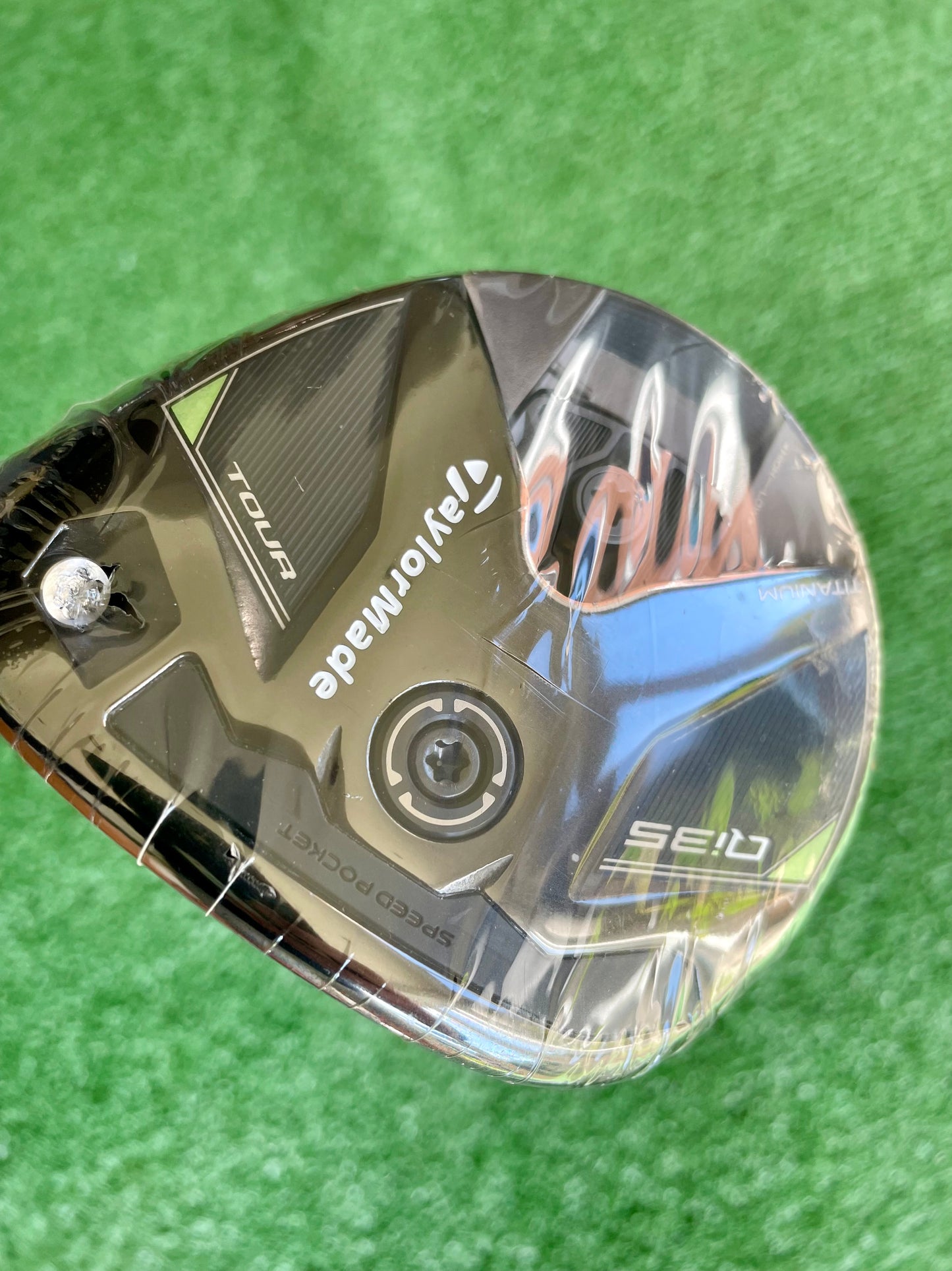 Taylormade Qi35 Tour Fairway 5 Wood X-Stiff Flex Right Handed Mens Golf Club