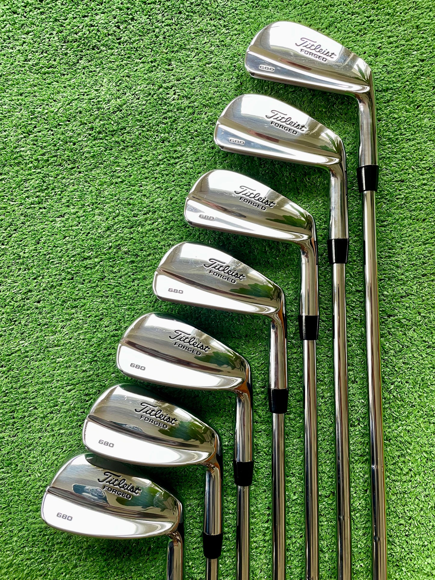 Titleist 680 Forged Limited Edition Irons 4-PW Extra Stiff Flex Right Handed Mens Golf Clubs