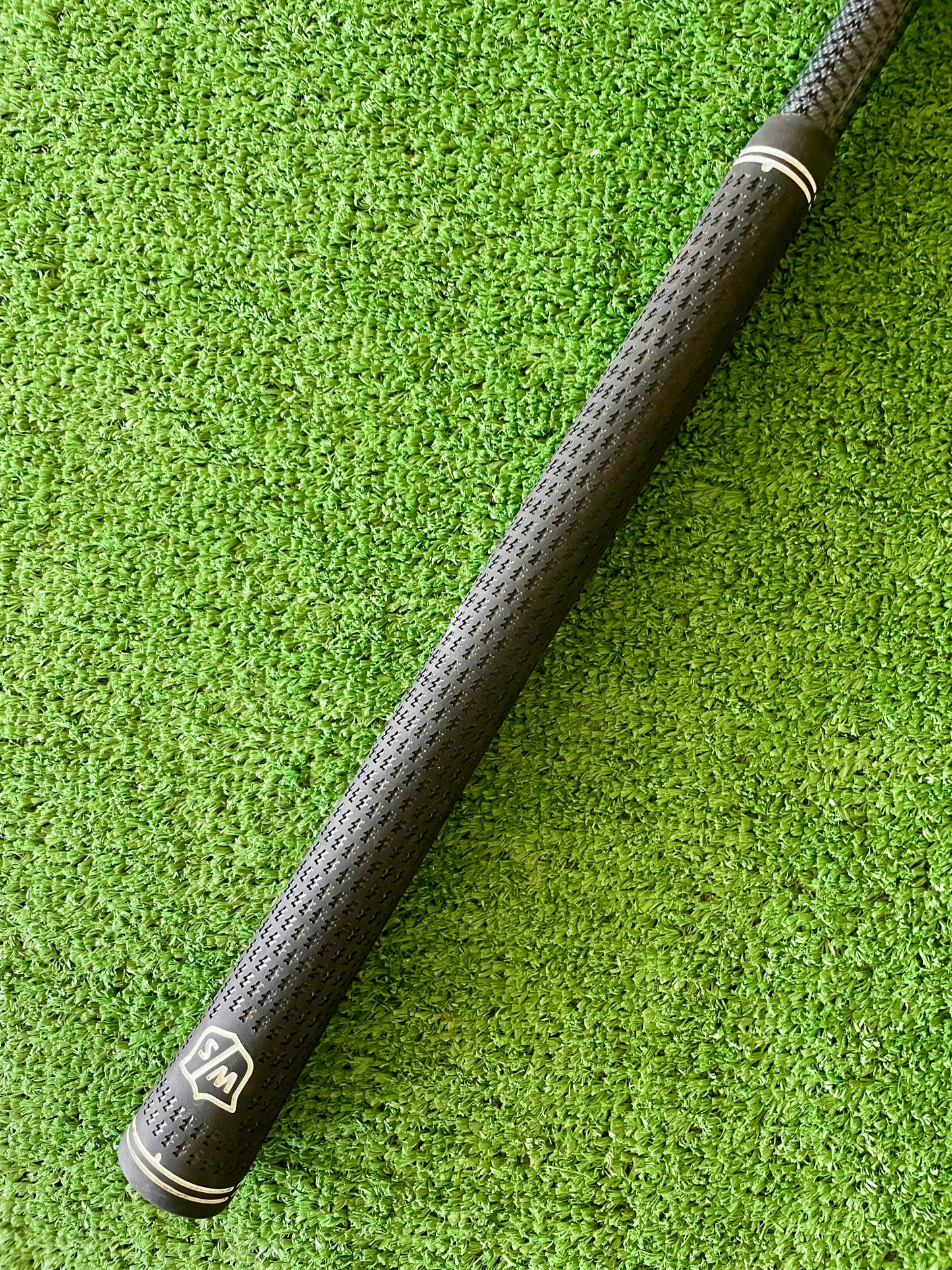 Wilson D9 Hybrid 4 Rescue Senior Flex Right Handed Mens Golf Club
