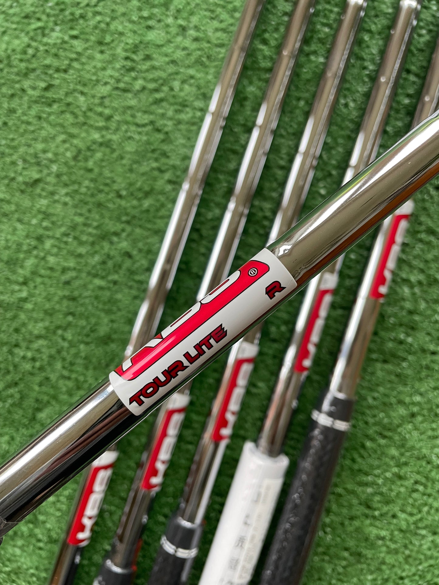 Srixon ZXi4 Irons 5-PW Regular Flex Right Handed Mens Golf Clubs
