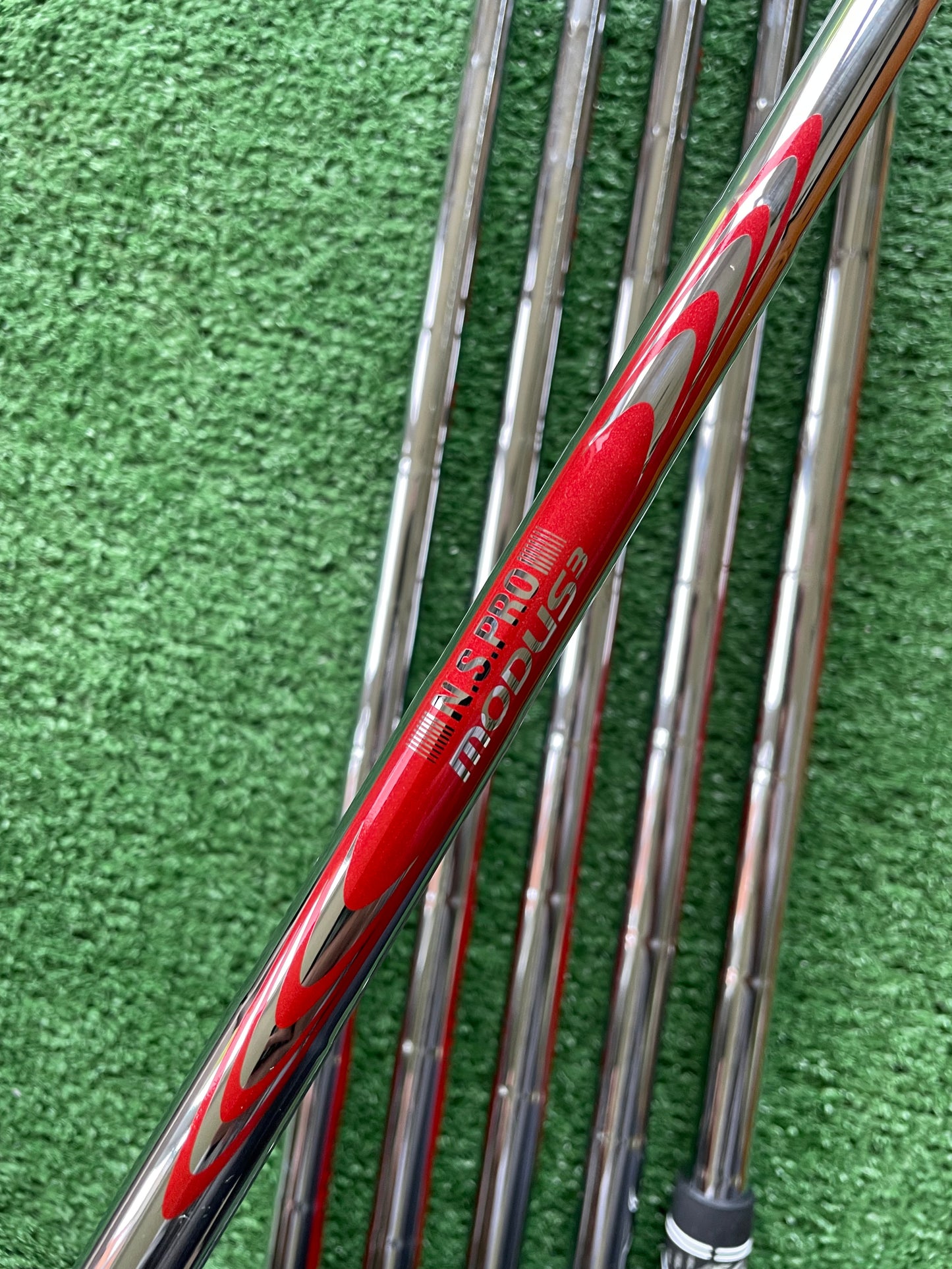 Mizuno JPX925 Forged Irons 5-PW Stiff Flex Right Handed Mens Golf Clubs