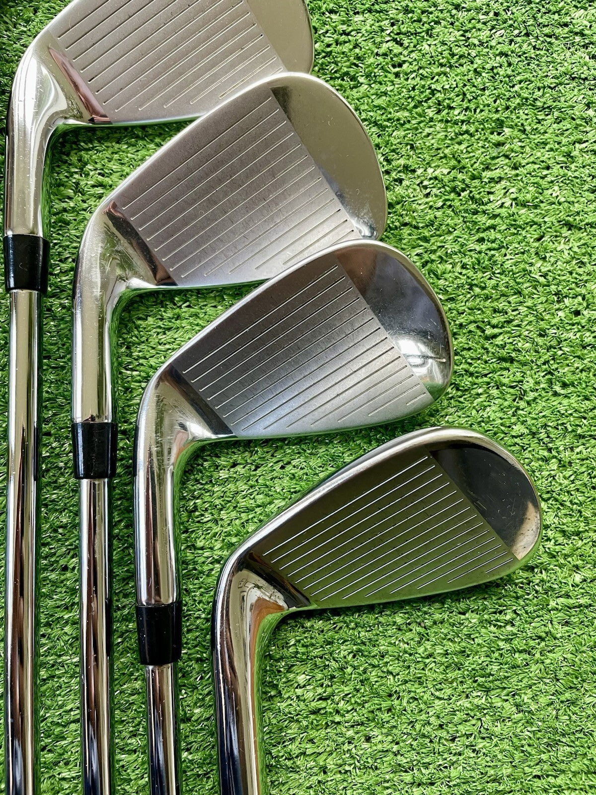 Wilson D9 Forged Irons 5-PW Regular Right Handed Mens Golf Clubs
