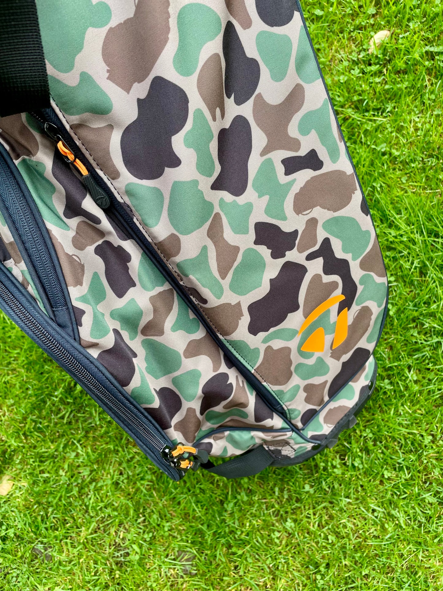 Taylormade Flextech Camo Carry Golf Bag