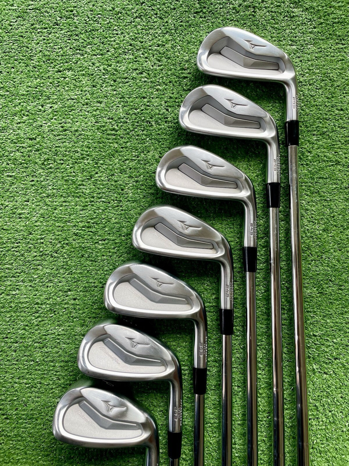 Mizuno Pro 243 Irons 4-PW Extra Stiff Flex Right Handed Mens Golf Clubs