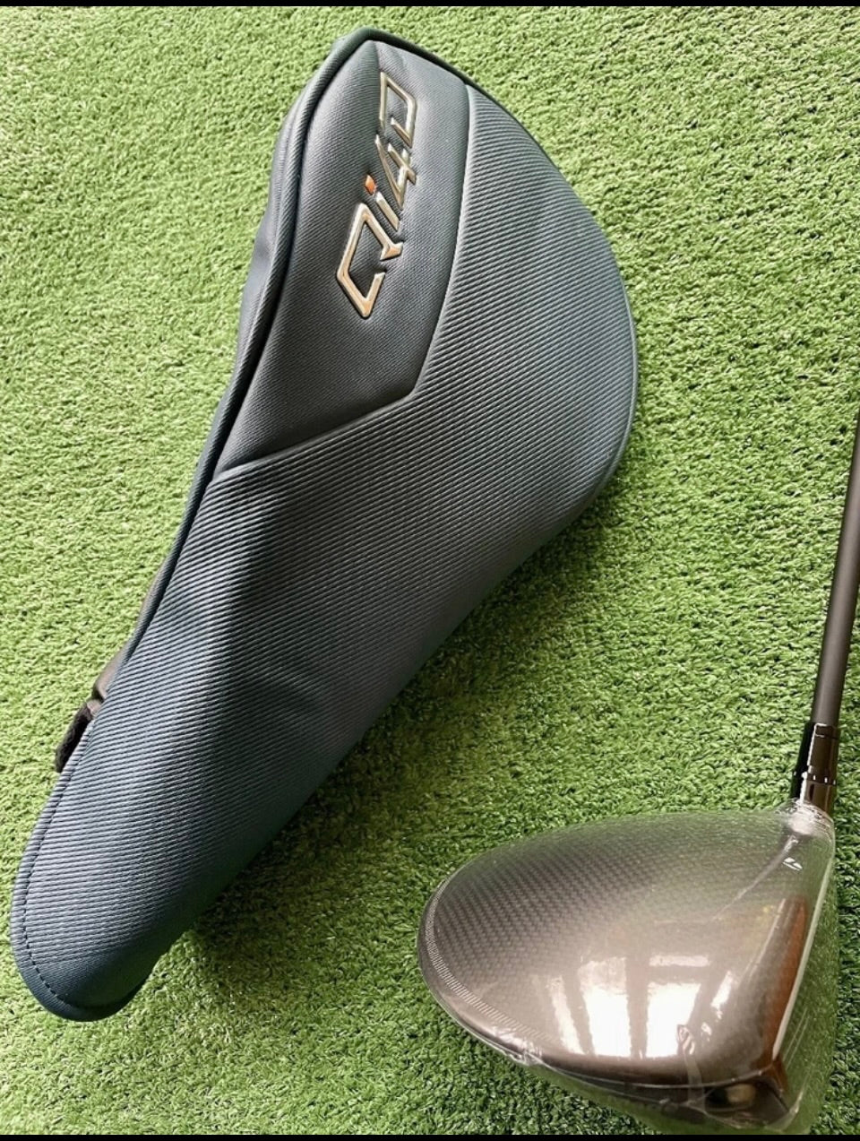 Taylormade Qi4D Driver 10.5 Degree Regular Flex Right Handed Mens Golf Club