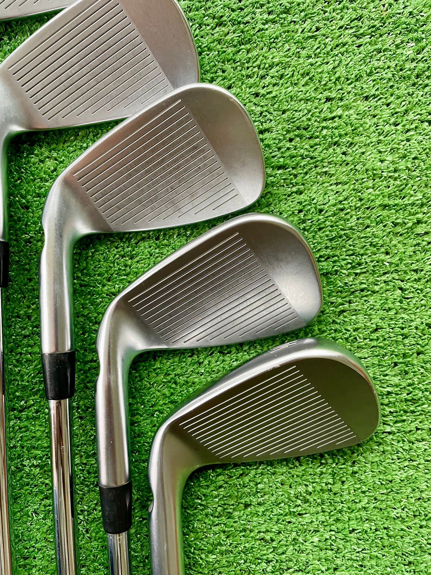 Ping i530 Forged Irons 5-PW Stiff Flex Right Handed Mens Golf Clubs