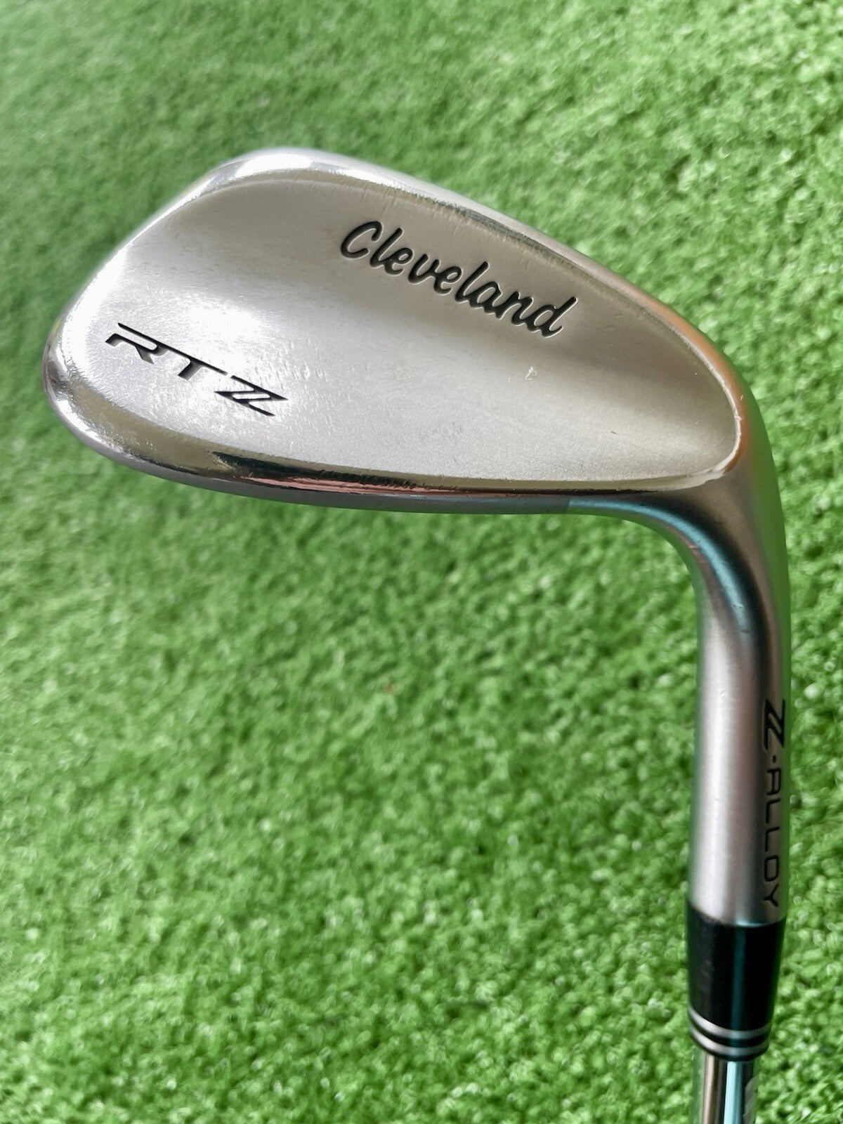 Cleveland RTZ Gap Wedge 52 Mid Wedge Flex Right Handed Mens Golf Club