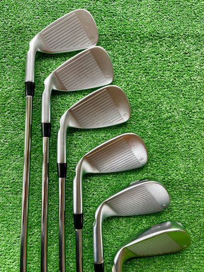 Ping G425 Irons 6-UW Regular Flex Right Handed Mens Golf Clubs