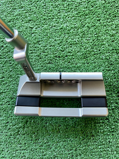 Scotty Cameron Studio Style Squareback 2 Putter 34" Right Handed Mens Golf Club