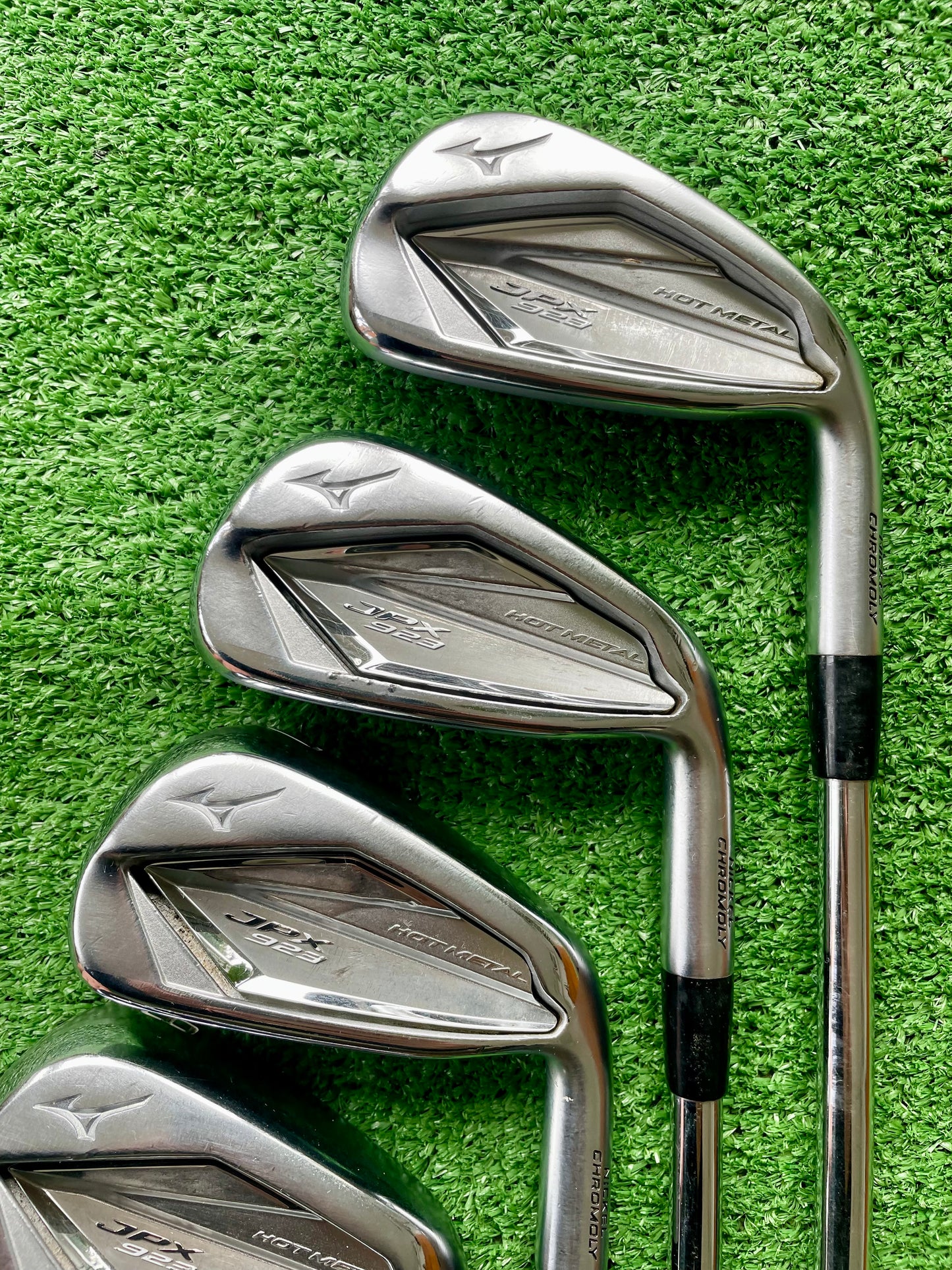 Mizuno JPX923 Hot Metal Irons Regular Flex Right Handed Mens Golf Clubs