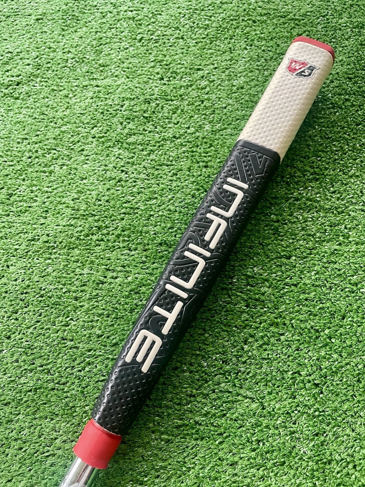 Wilson Infinite The L Putter 34" Right Handed Mens Golf Club