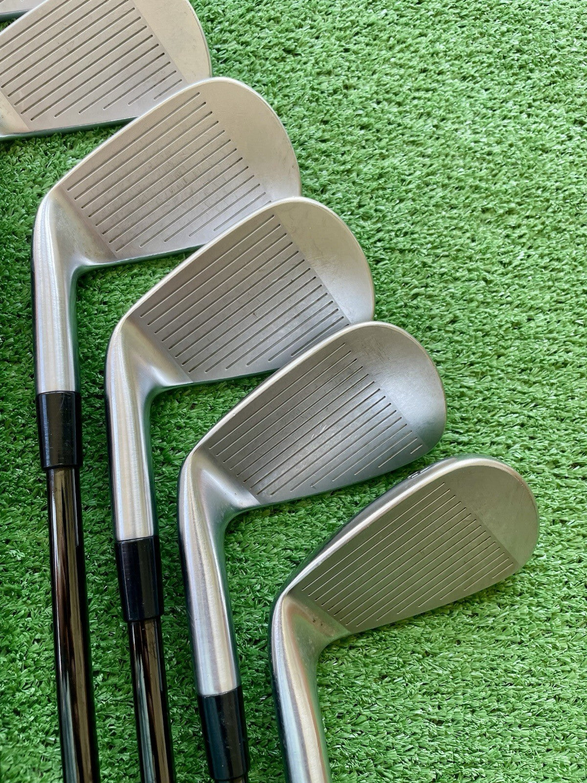 Taylormade P7CB Irons 4-PW Current Model Extra Stiff Right Hand Mens Golf Clubs