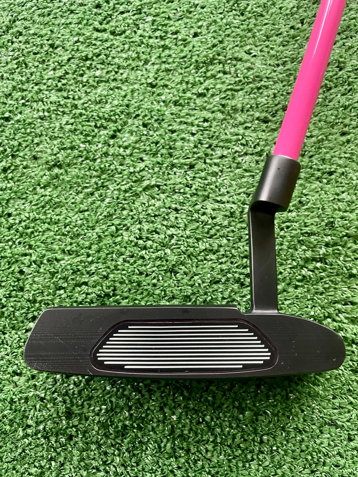 Taylormade TP Collection Soto 1 Putter KBS Tour Shaft & Season Opener Headcover 33"