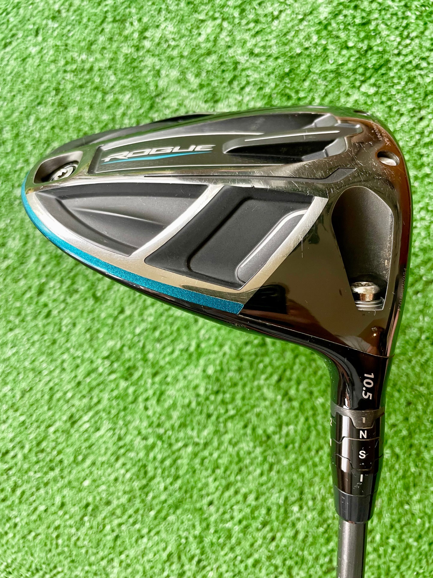 Callaway Rogue Driver 10.5 Degree Regular Flex Right Handed Mens Golf Club