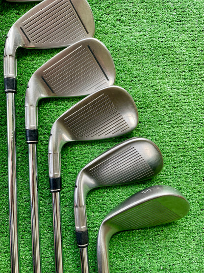 Taylormade M4 Irons 5-SW Regular Flex Right Handed Mens Golf Clubs