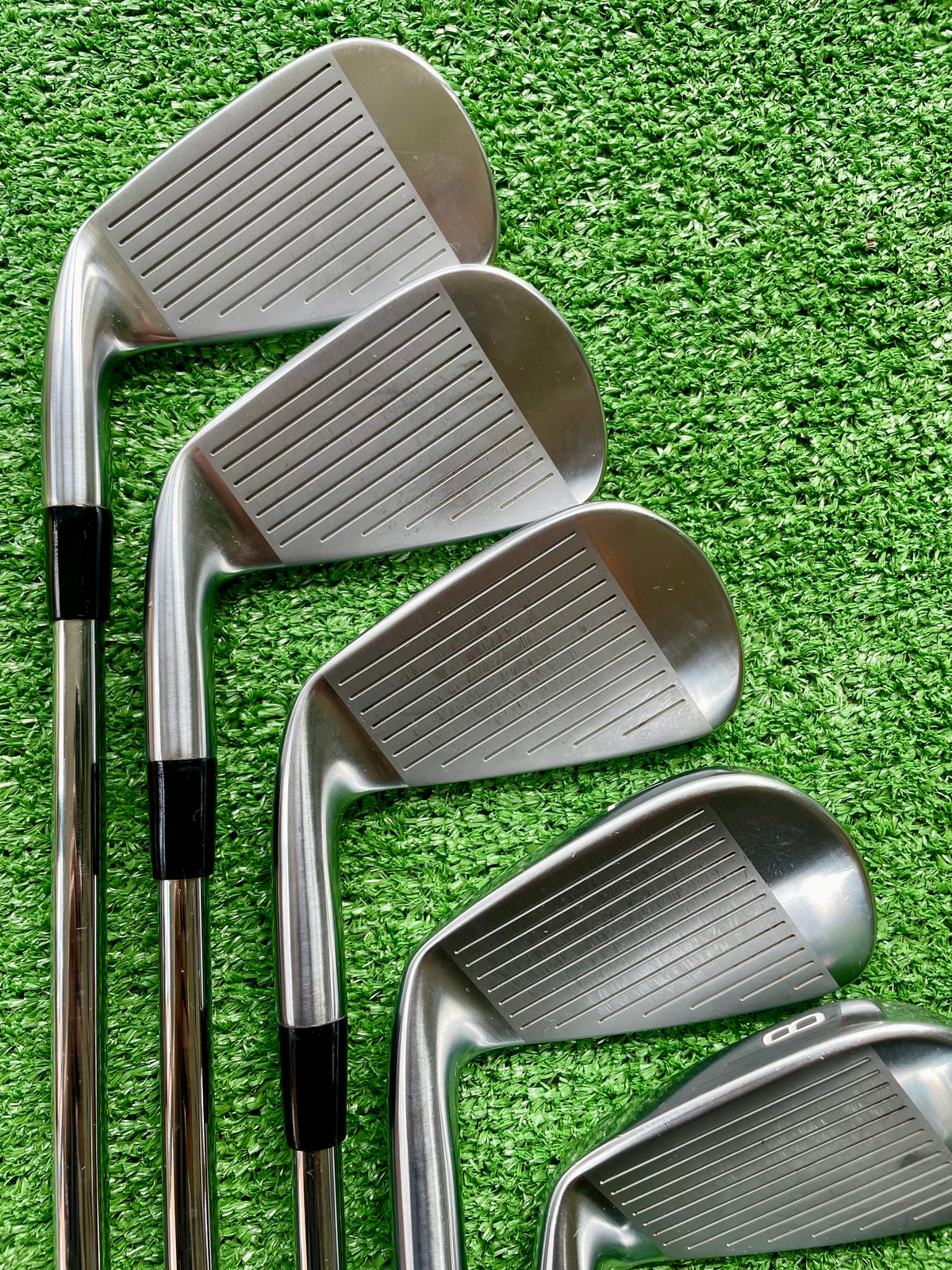 Mizuno Pro 243 Irons 4-PW Extra Stiff Flex Flex Right Handed Mens Golf Clubs