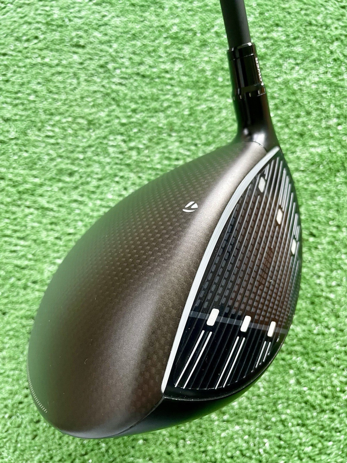 Taylormade Qi4D Max Driver 12 Degree Regular Flex Right Handed Mens Golf Club