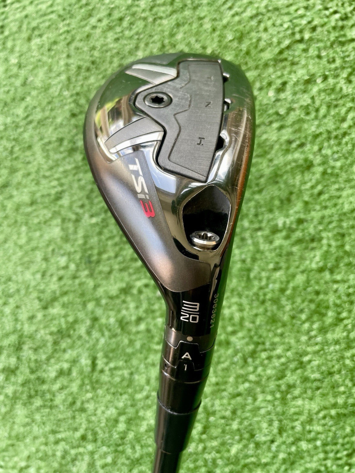 Titleist TSi3 Hybrid 3 Rescue Regular Flex Right Handed Mens Golf Club