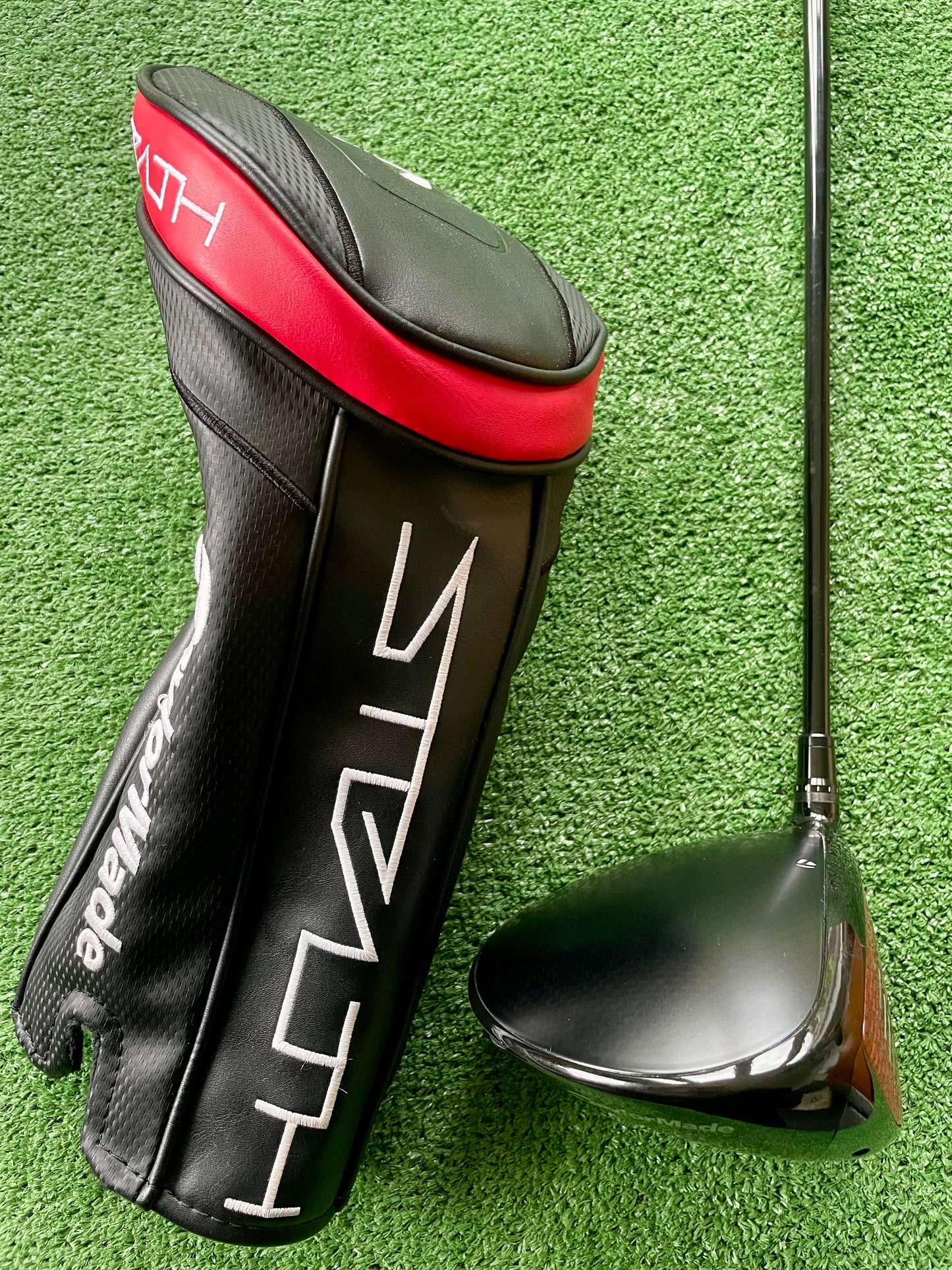 Taylormade Stealth HD Driver 10.5 Degree Regular Flex Right Handed Mens Golf Club