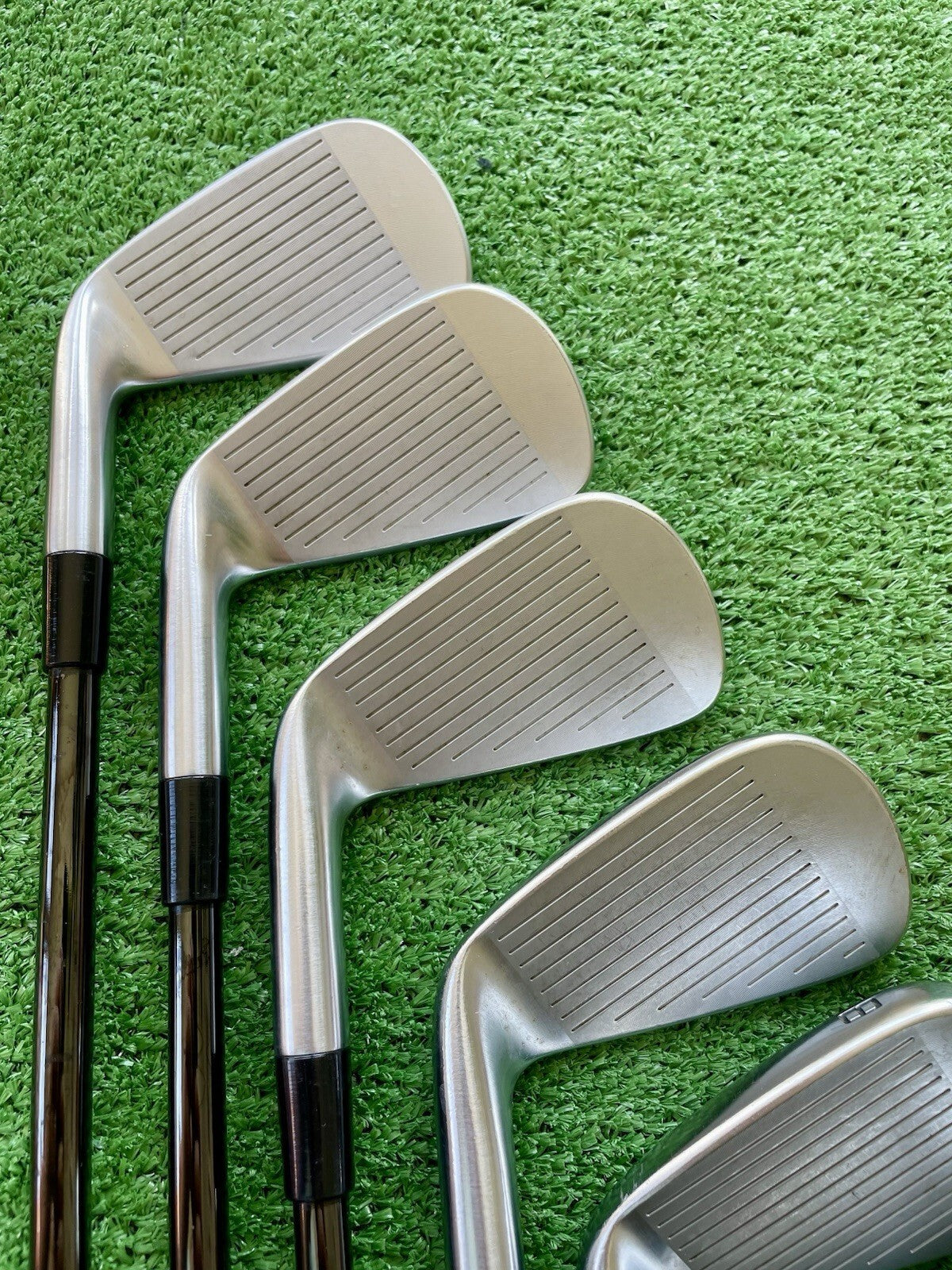 Taylormade P7CB Irons 4-PW Current Model Extra Stiff Right Hand Mens Golf Clubs