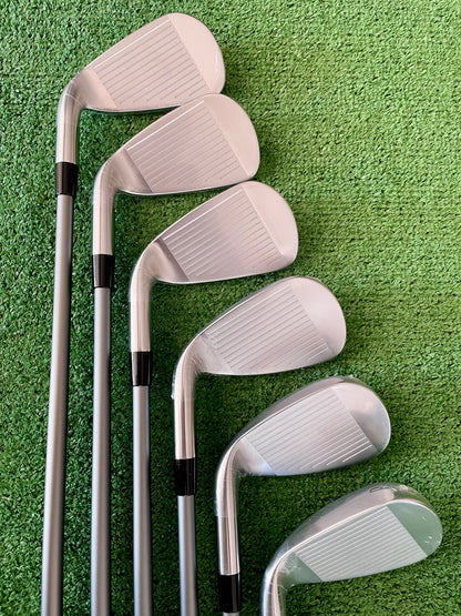 Callaway Quantum Max OS Irons 5-PW Regular Flex Graphite Right Handed Mens Golf Clubs