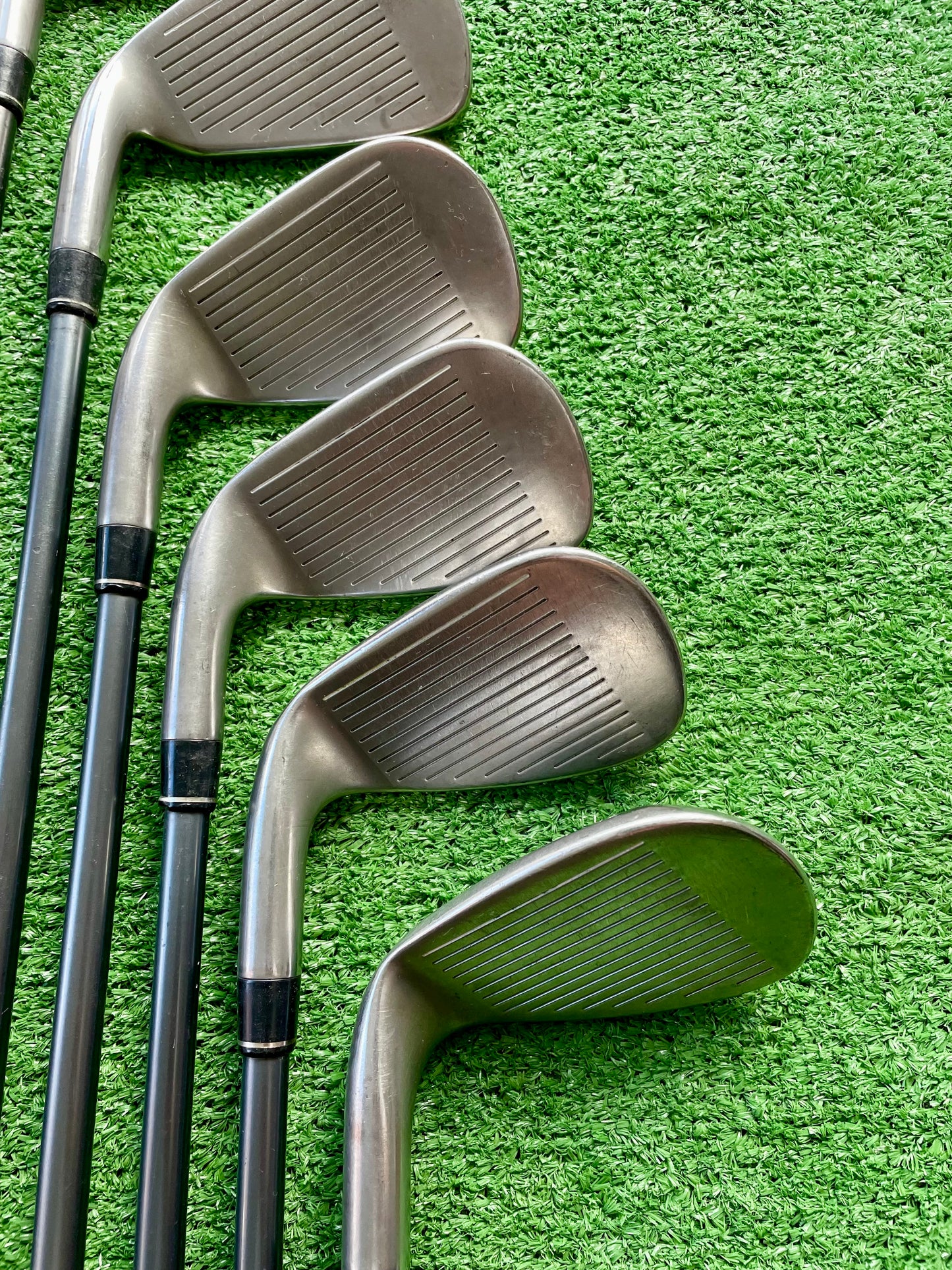Taylormade RBZ Irons 5-SW Regular Flex Graphite Right Handed Mens Golf Clubs