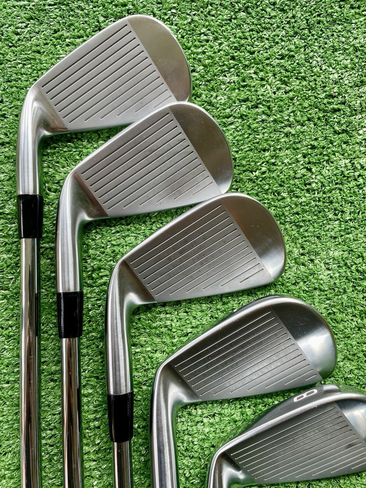 Mizuno Pro 243 Irons 4-PW Extra Stiff Flex Right Handed Mens Golf Clubs