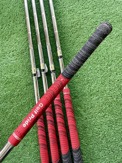 Taylormade MP52 Irons 5i-9i Regular Flex Right Handed Mens Golf Clubs