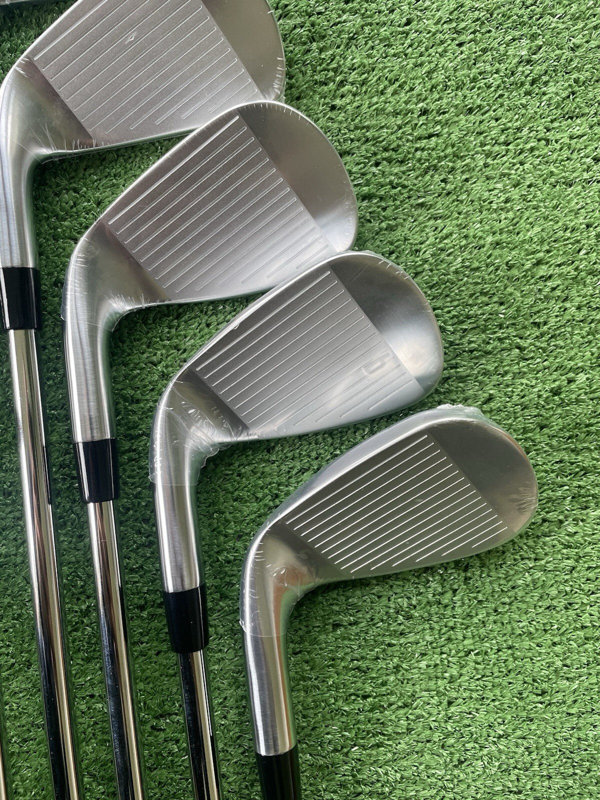 Callaway Quantum Max Irons 5-PW Regular Flex Right Handed Mens Golf Clubs