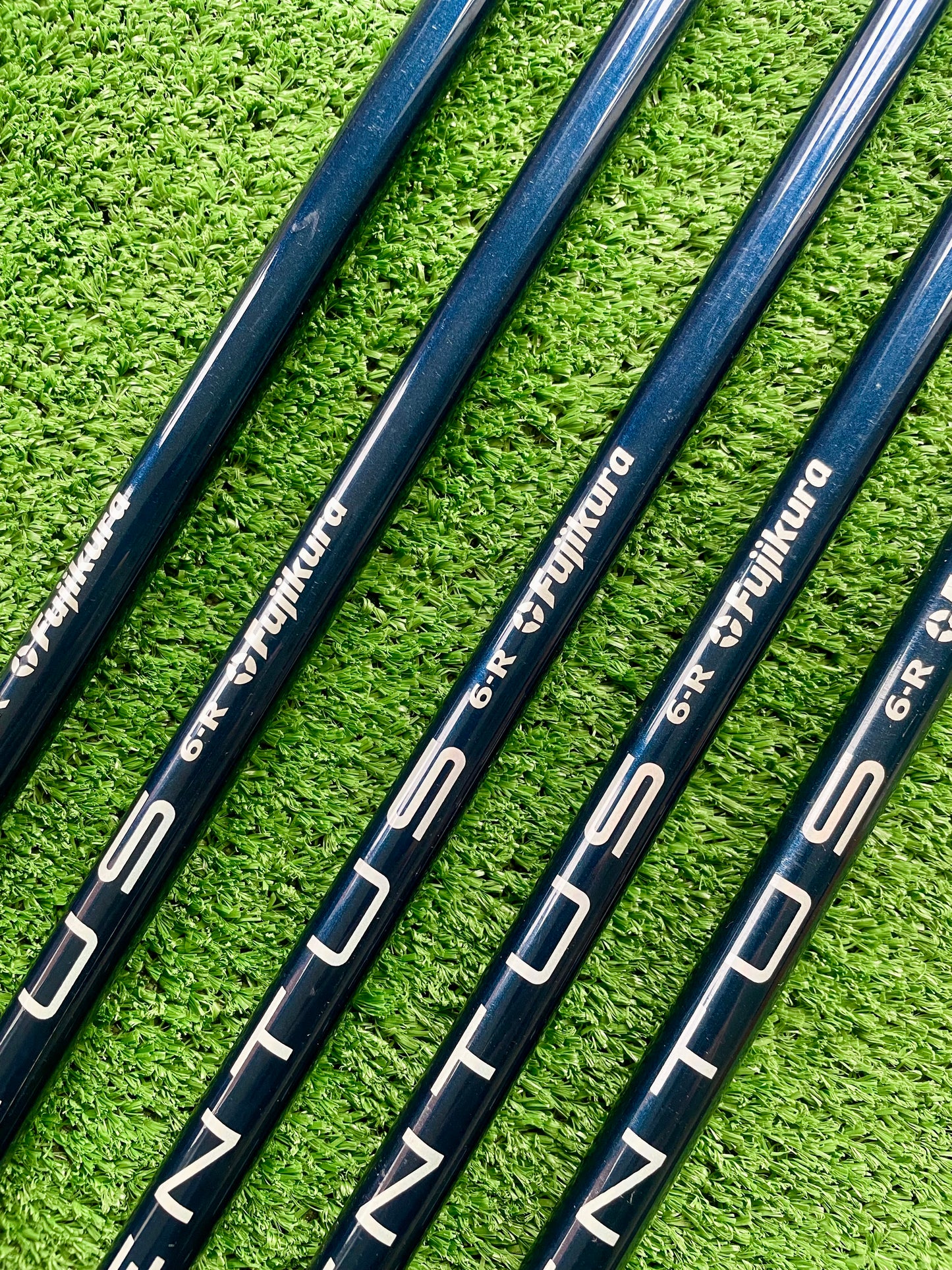 Taylormade Sim 2 Max Irons 5-PW (Missing 7i) Regular Flex Graphite Right Handed Mens Golf Clubs