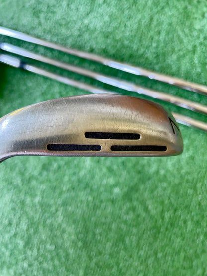 Wilson Dynapower Irons 7-PW Regular Flex Right Handed Mens Golf Clubs