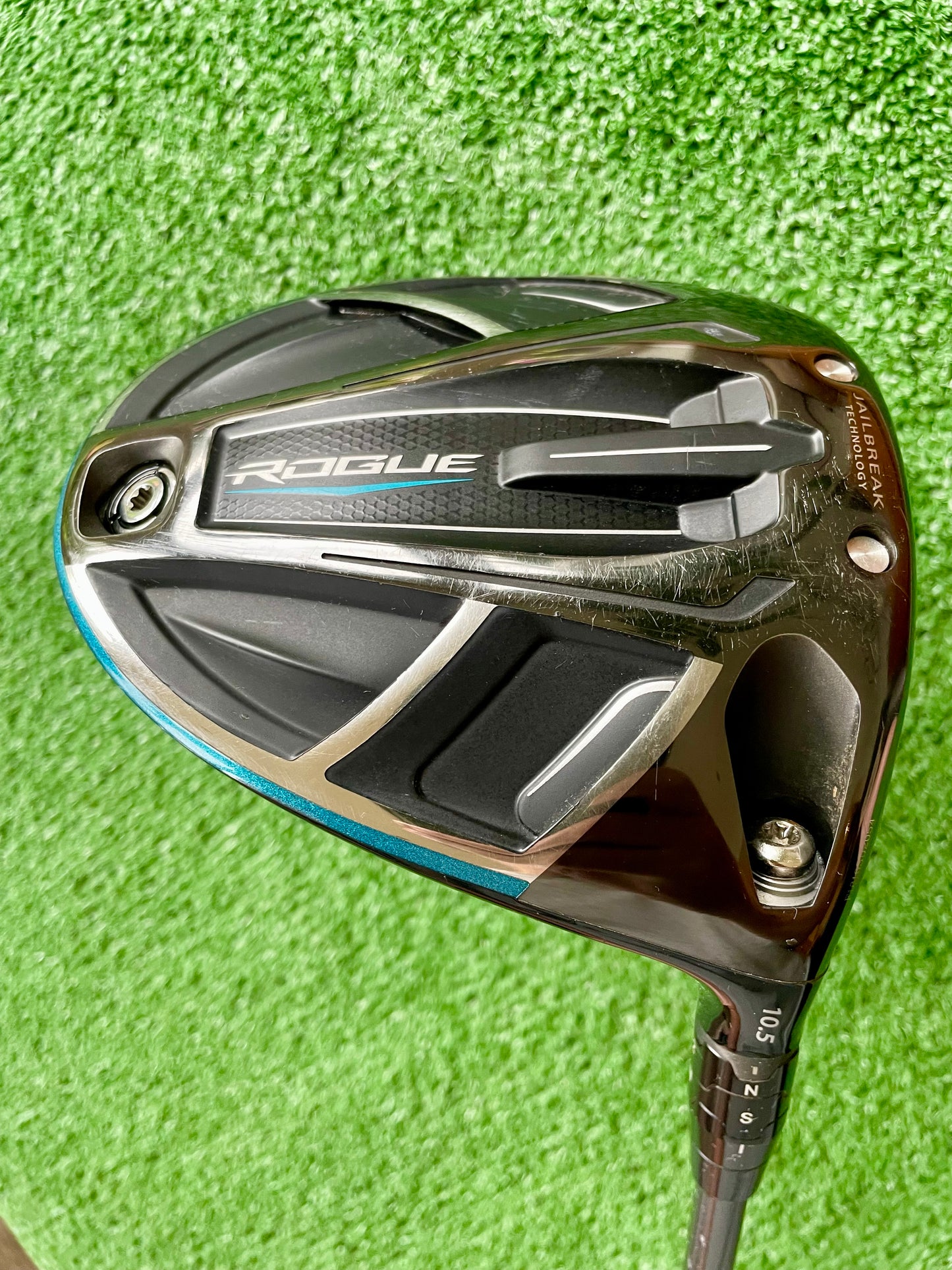 Callaway Rogue Driver 10.5 Degree Regular Flex Right Handed Mens Golf Club