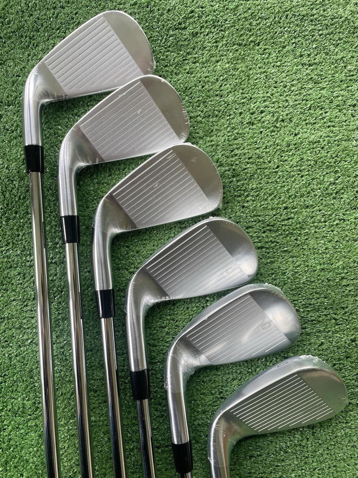 Callaway Quantum Max Irons 5-PW Regular Flex Right Handed Mens Golf Clubs