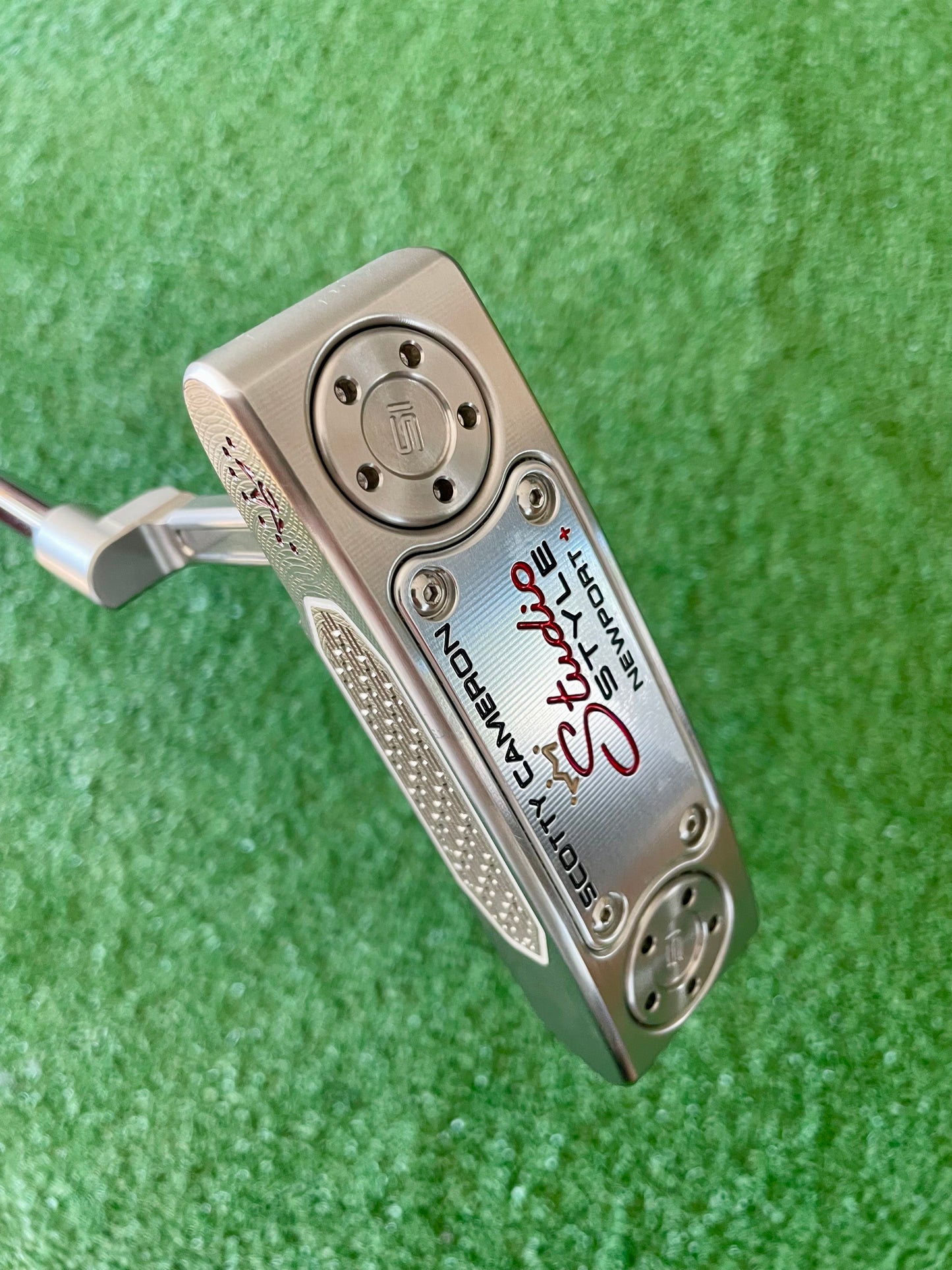 Scotty Cameron Studio Style Newport + Putter 34" Right Handed Mens Golf Club