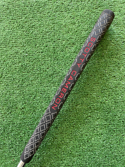 Scotty Cameron Super Select Squareback 2 Putter 33" Right Handed Mens Golf Club