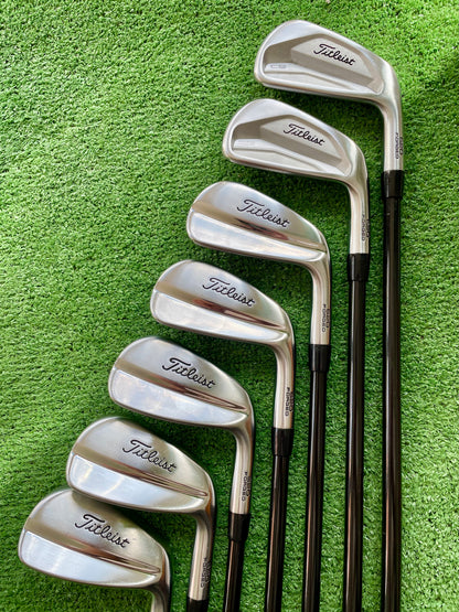 Titleist 620 Forged Combo Irons 4-PW Extra Stiff (TX) Flex Right Handed Mens Golf Clubs
