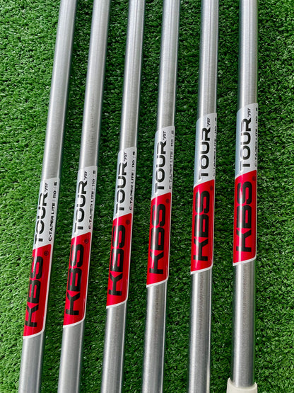 Mizuno JPX923 Forged Irons 5-PW Stiff Flex Right Handed Mens Golf Clubs